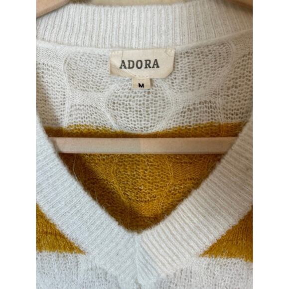 Adora Striped Oversized Lightweight Sweater Mustard & White Size Medium V-Neck - Picture 2 of 5